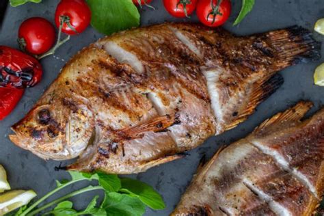 Grilled Tilapia Recipe (15 Minutes) - Momsdish