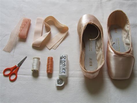 Pointe Shoe Sewing Diagram