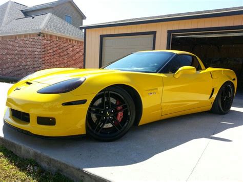 Velocity Yellow C6 Z06 | Chevrolet corvette z06, Chevrolet corvette ...