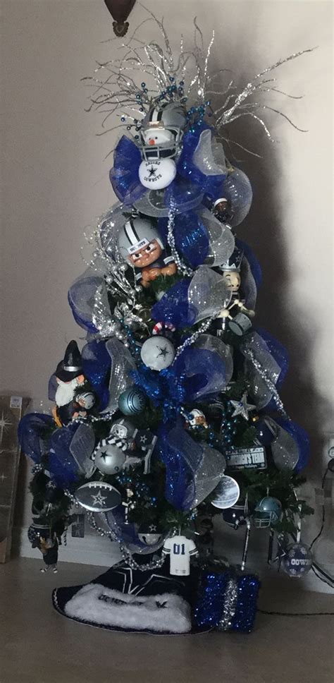 Dallas cowboys christmas tree | Adornos de navidad, Navidad, Navideño