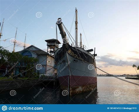 Historic Falls of Clyde in Honolulu Harbor Stock Photo - Image of ...