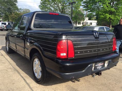 The Lincoln Blackwood Was Ahead of Its Time - Ford-Trucks.com