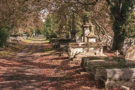 Kensal Green Cemetery - A Visitor's Guide — London x London