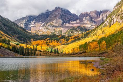 Maroon Bells and Maroon Lake on the way to Crater Lake. A Mapped Guide ...