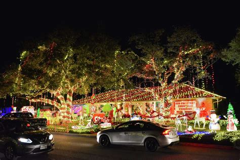 Holiday displays dazzle the eye and lift spirits as Windcrest Light Up ...