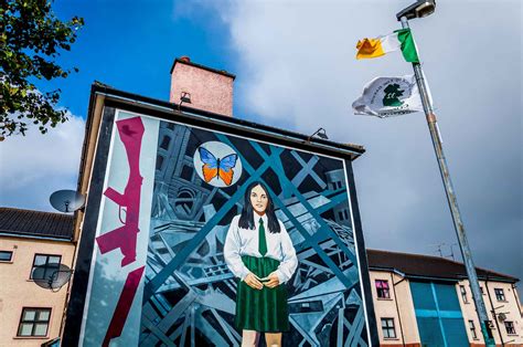 Derry Murals: The Troubles of Northern Ireland - Travel Addicts