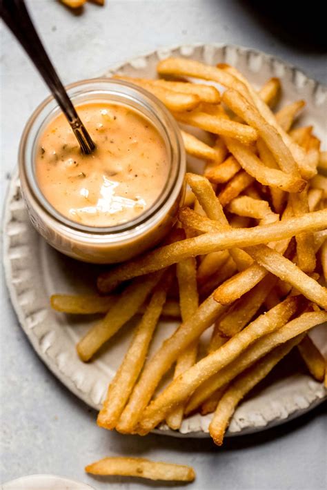 25+ Sauces for Fries (French Fry Dipping Sauces)