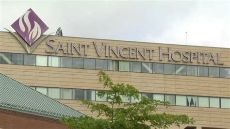 Nurse Strike: Saint Vincent Hospital Hires 100 Permanent Replacements ...