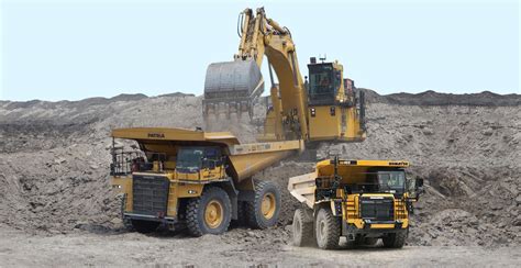 Komatsu Adds Tech To Lineup With Off-brand Dump Truck Monitoring Nikkei ...