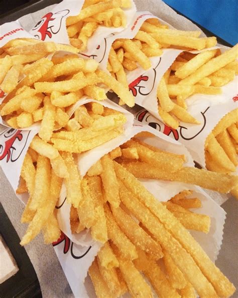 Popular Magazine Says Jollibee Has One of "World's Worst French Fries"