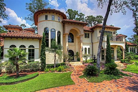 Top Luxury Homes in The Woodlands, TX