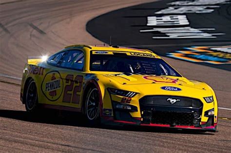 Joey Logano Dominates Phoenix, Wins 2nd Cup Championship