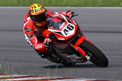 ASTRA HONDA RACING TEAM GEARED UP - FIM Asia Road Racing Championship