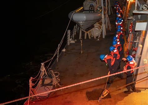 DVIDS - Images - USS Gravely (DDG 107) Conducts a Replenishment-at-Sea ...