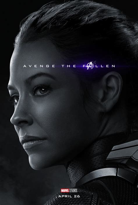 auditorium footpad candidato avengers endgame character posters fluido ...