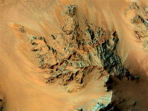 Scientists Confirm There's Water In The Dark Streaks On Mars | WGBH News