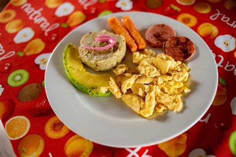 Top 13 Traditional Dominican Breakfast Foods