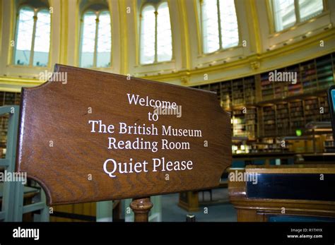 Quiet sign library hi-res stock photography and images - Alamy