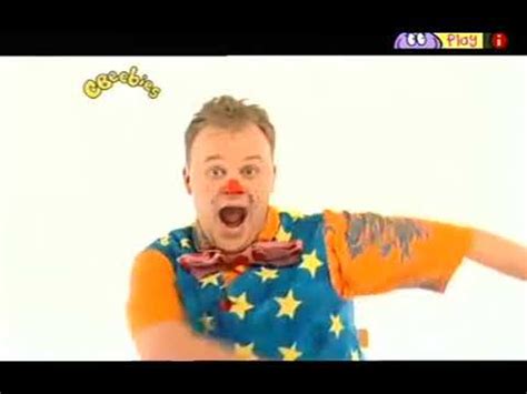 Mr Tumble Where I Live Something Special Cbeebies Sign Language - YouTube