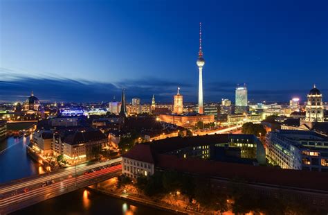 A Nightlife Guide to Berlin - Get a First Life