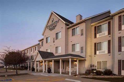 COUNTRY INN & SUITES BY RADISSON, BLOOMINGTON-NORMAL AIRPORT, IL ...