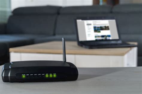 What’s the Difference Between a Modem and a Router? | HighSpeedInternet.com