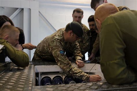 Ukrainian Tank Crews Finish Challenger 2 Training in UK | Mirage News