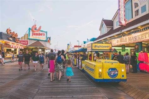 Wildwood Boardwalk Prepares For MDW - Wildwood Video Archive