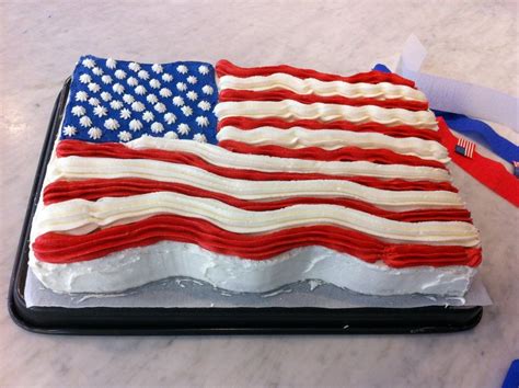 American Flag Cake for 4th of July