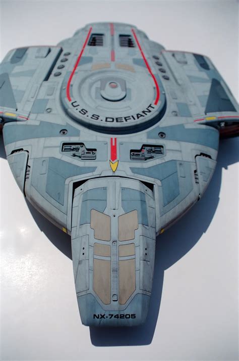 The Trek Collective: DS9 behind the scenes: Defiant miniature, alien ...