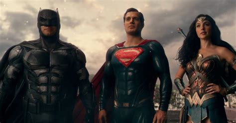 Justice League: New Image Of Batman, Superman, & Wonder Woman Released ...