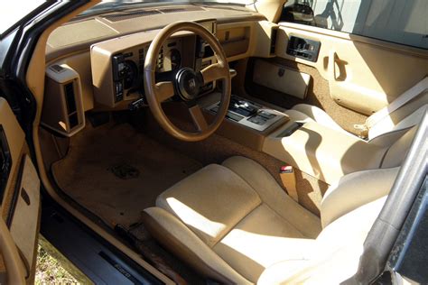 1987 PONTIAC FIERO GT - Interior - 229822