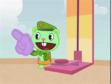 Happy Tree Friends Flippy, Horrific, Fnaf, Cuddly, Critter, Gifs ...