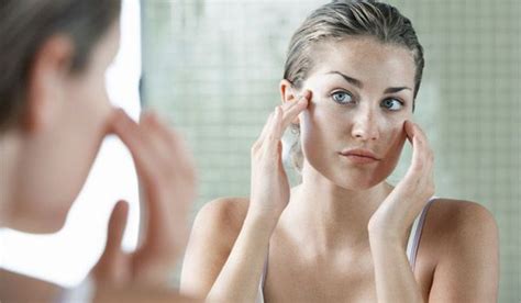 22 Cosmetic Allergy Home Remedies To Deal With Skin Problems Better