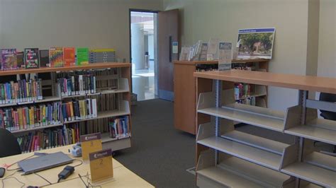 Multnomah County Library opens new temporary location in NE Portland ...