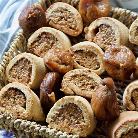 Homemade Fig Rolls (Vegan) | Jo's Kitchen Larder