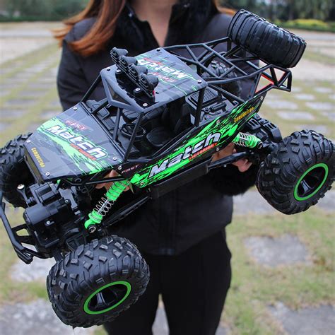 1/12 Large 4WD Remote Control Trucks 2.4G Off-Road Rock Climbing RC Ca ...