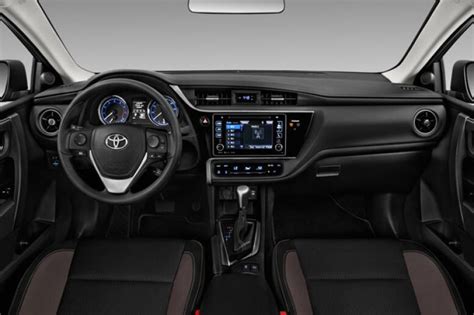 2018 Toyota Corolla: 196 Interior Photos | U.S. News