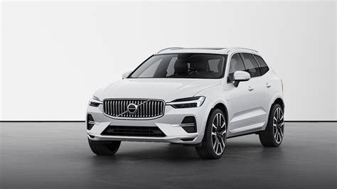 2022 Volvo XC60 (facelift) begins reaching dealers in UK & Europe