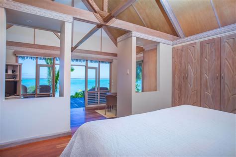 Little Polynesian Resort - Beachfront Bungalow Interior - Pacific ...