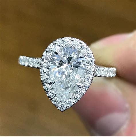 32 Stunning Pear Shaped Diamond Engagement Rings - The Glossychic