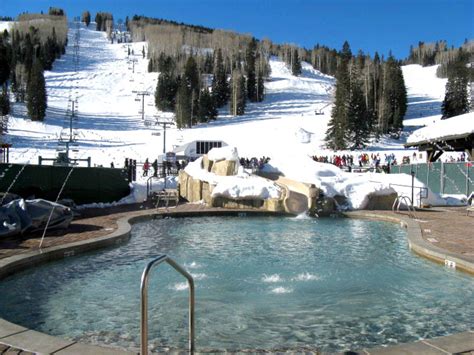 Skiing & Snowboarding Durango Mountain Resort - Colorado Ski Travel Guide