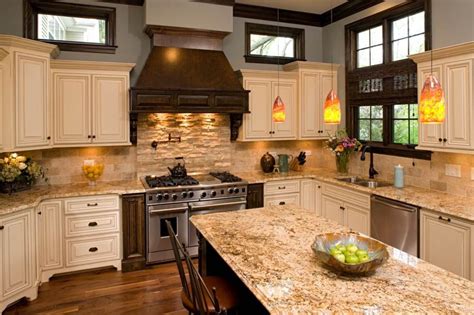 Travertine Backsplash Ideas For Nostalgic Kitchen Designs