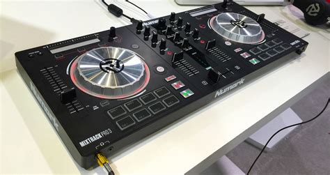 [NAMM 2015] Video: Numark Mixtrack Pro 3 Talkthrough