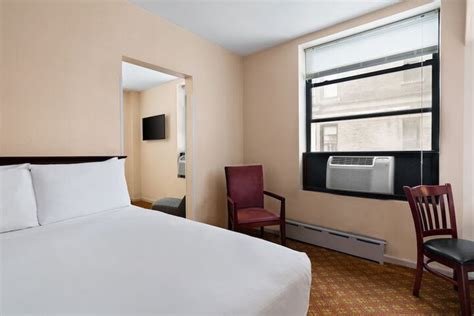 Night Hotel Broadway New York | Bookonline.com