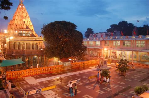 Shree Mahakaleshwar Temple Ujjain, India - Location, Facts, History and ...