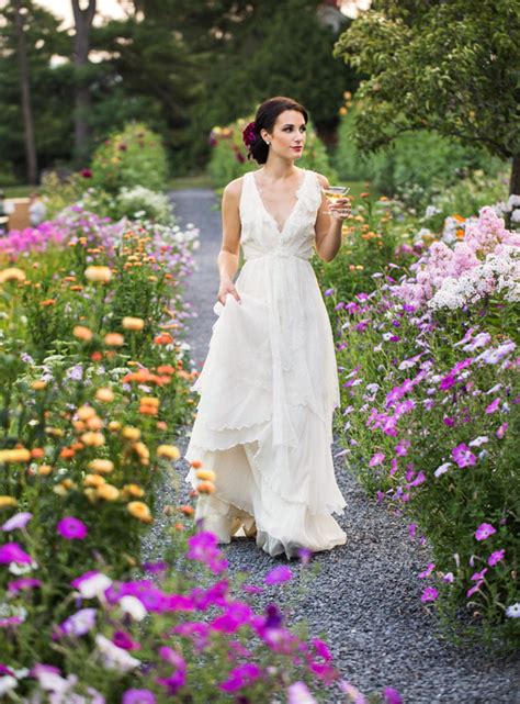 Romantic Wedding Inspiration on a Flower Farm - Green Wedding Shoes