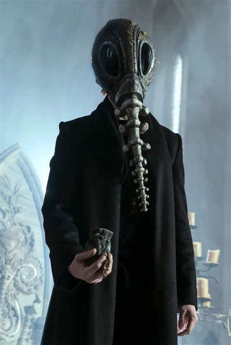 Halloween Costume and Cosplay Ideas: The Sandman | Sandman, Sandman ...