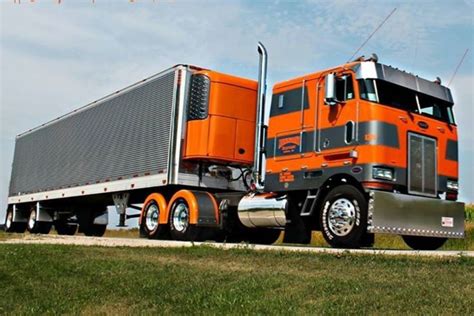 1980 Peterbilt custom 352 | Custom trucks, Peterbilt trucks, Big trucks