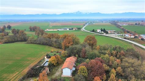 Farmhouse with swimming pool for sale - Houses In Piedmont